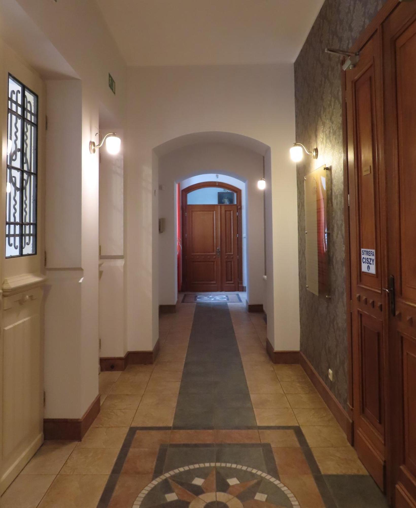 Hotel Dobry Zakatek Dom Rekolekcyjny Konstancin-Jeziorna Exterior foto