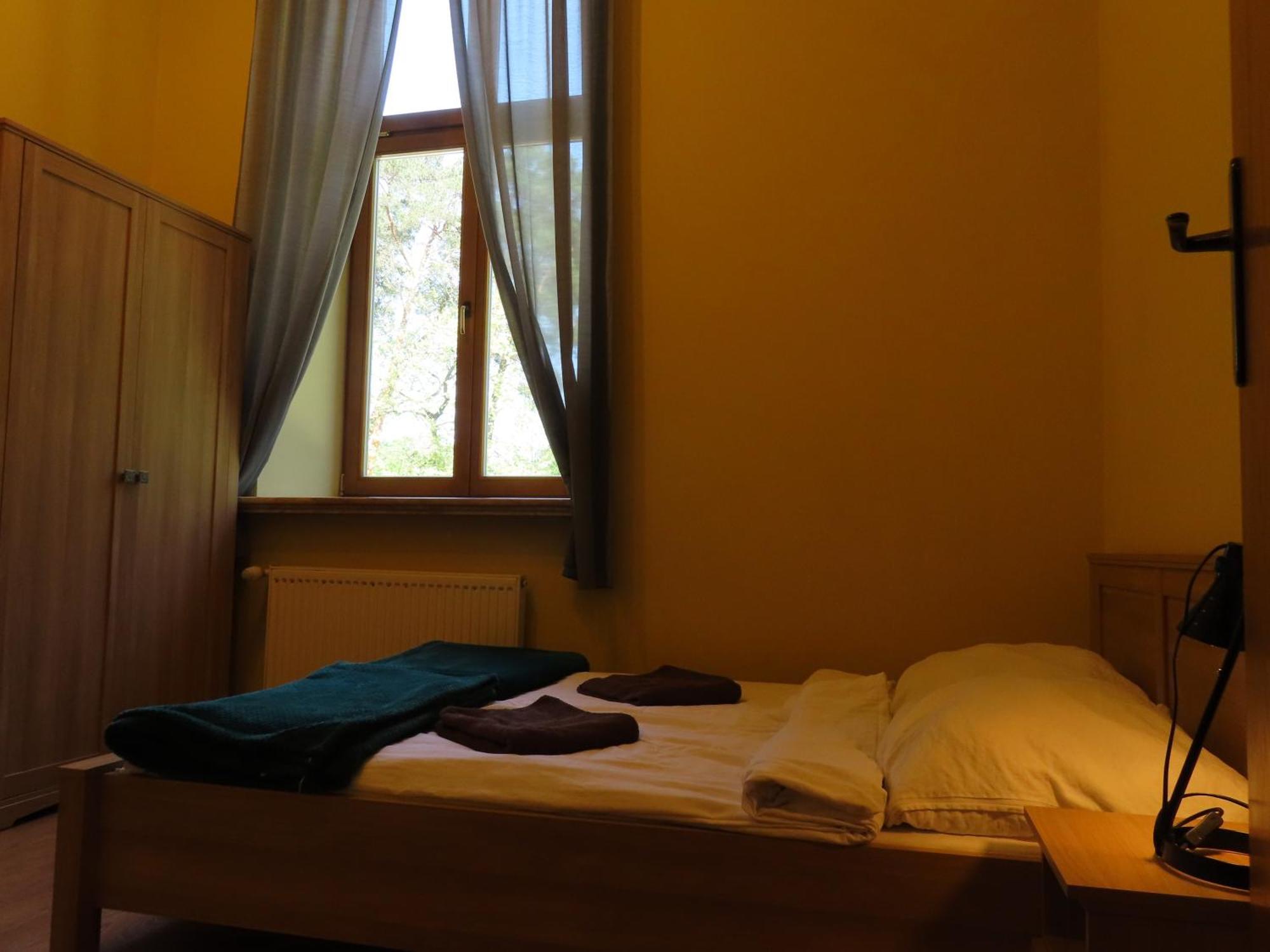 Hotel Dobry Zakatek Dom Rekolekcyjny Konstancin-Jeziorna Exterior foto