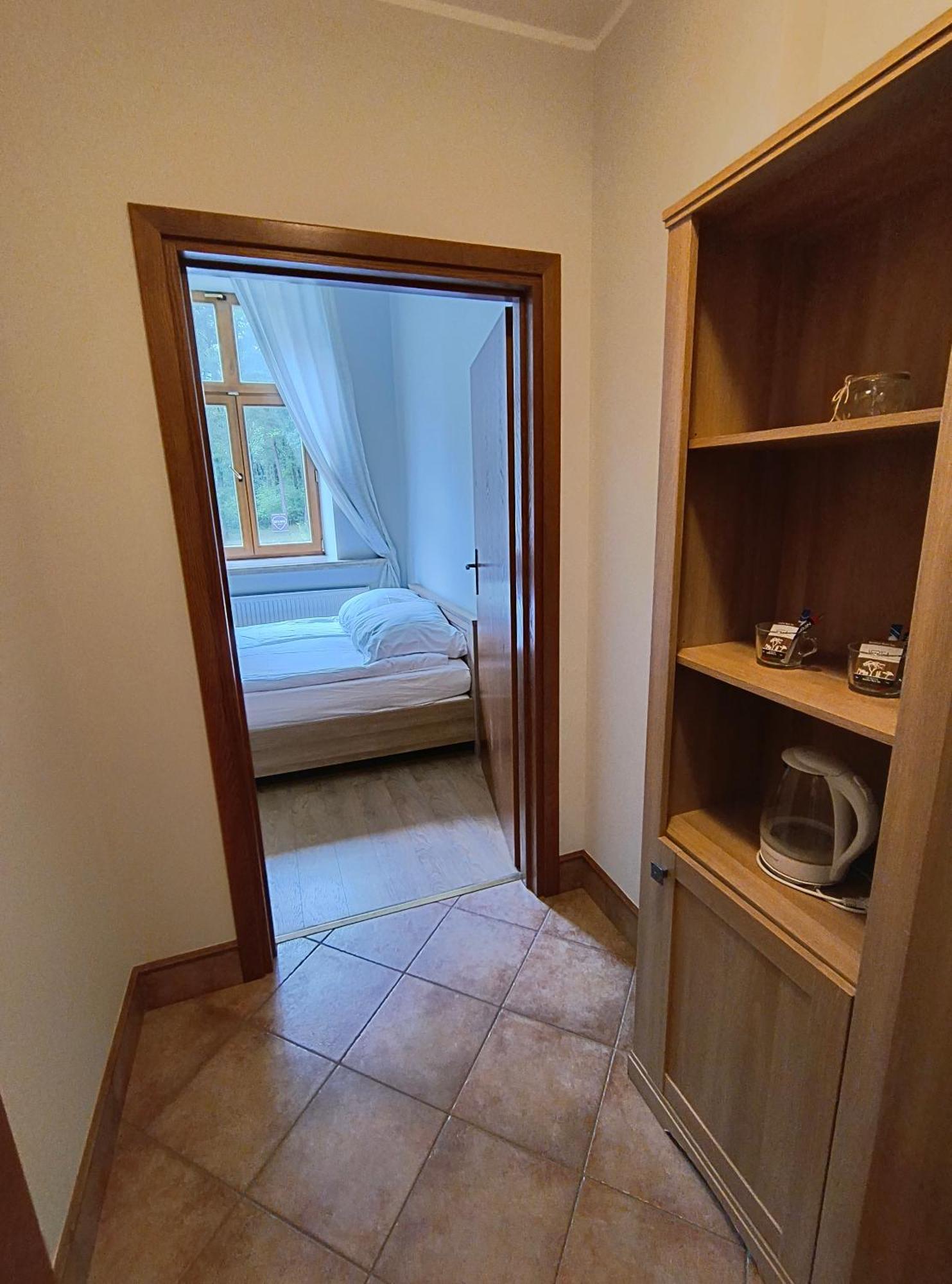 Hotel Dobry Zakatek Dom Rekolekcyjny Konstancin-Jeziorna Exterior foto