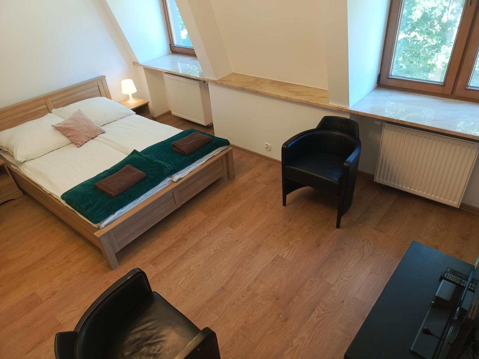 Hotel Dobry Zakatek Dom Rekolekcyjny Konstancin-Jeziorna Exterior foto