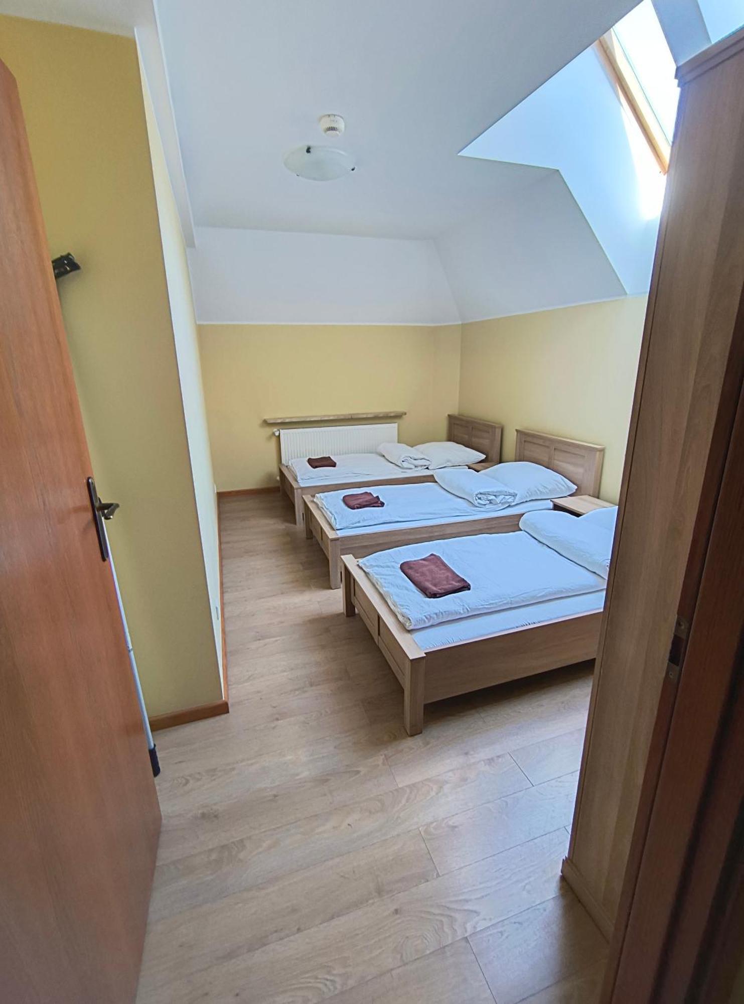 Hotel Dobry Zakatek Dom Rekolekcyjny Konstancin-Jeziorna Exterior foto